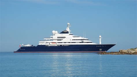mega yacht octopus.